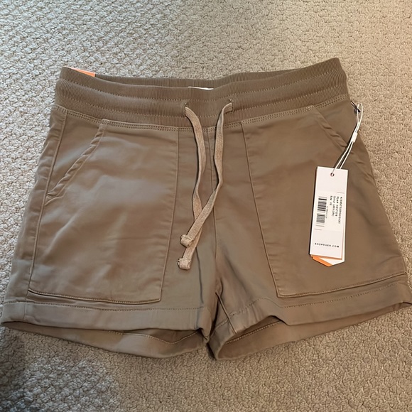 DUER no sweat everyday short in Lark - Picture 6 of 8